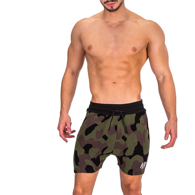 BARCODE Berlin SHORTS deep cut 91342 camouflage in olive